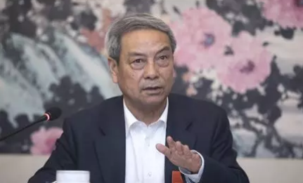 陳錫文：中國(guó)農(nóng)村還有5.7億人，判斷鄉(xiāng)村情況要靠科學(xué)統(tǒng)計(jì)而不是返鄉(xiāng)故事！